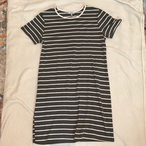 Tobi Gray & White Striped T-Shirt Dress